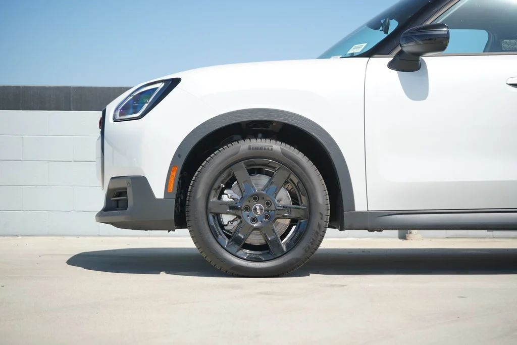 2026 MINI Countryman S - Photo 2