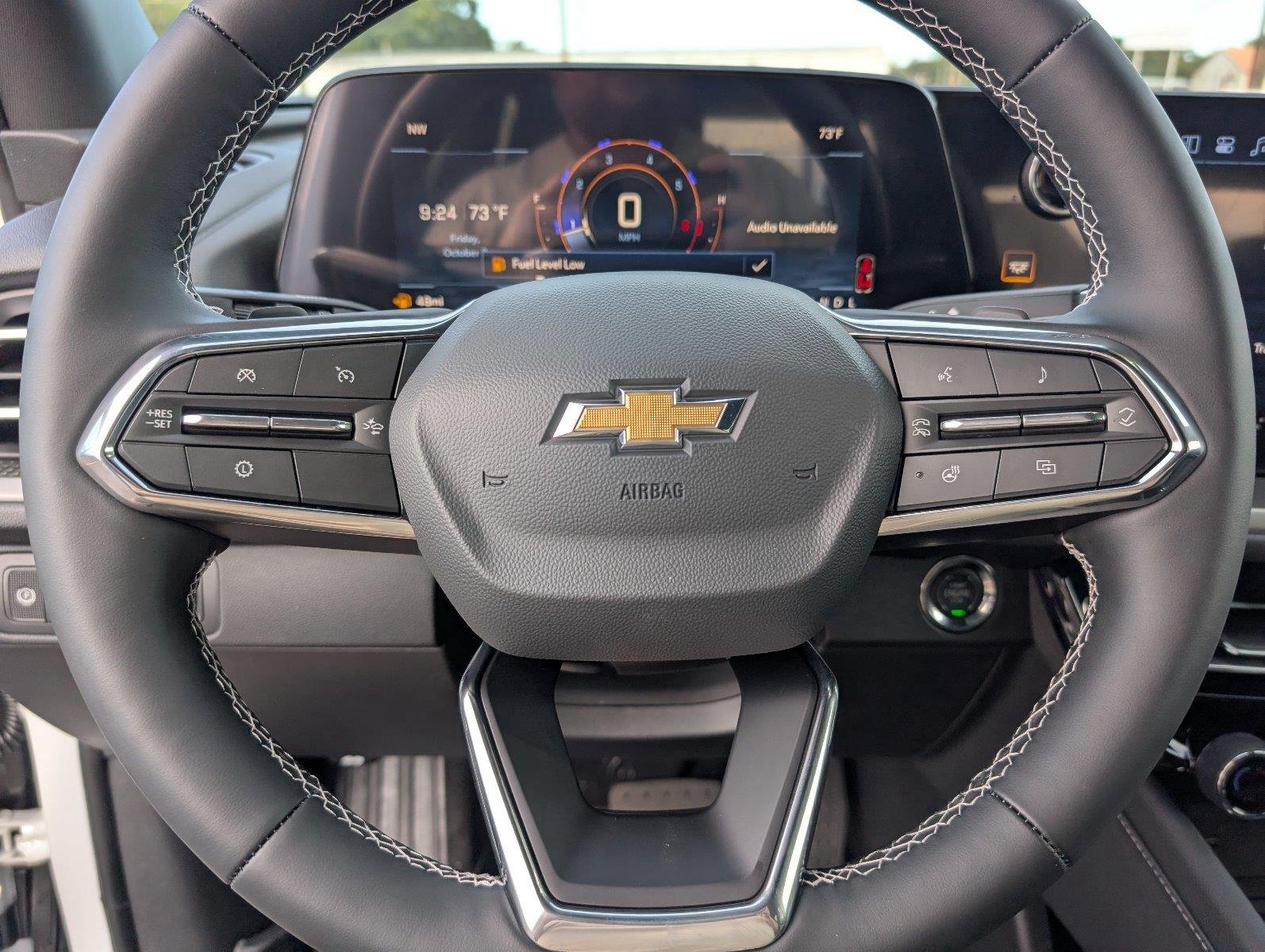 New 2027 Summit White Chevrolet LT image 24