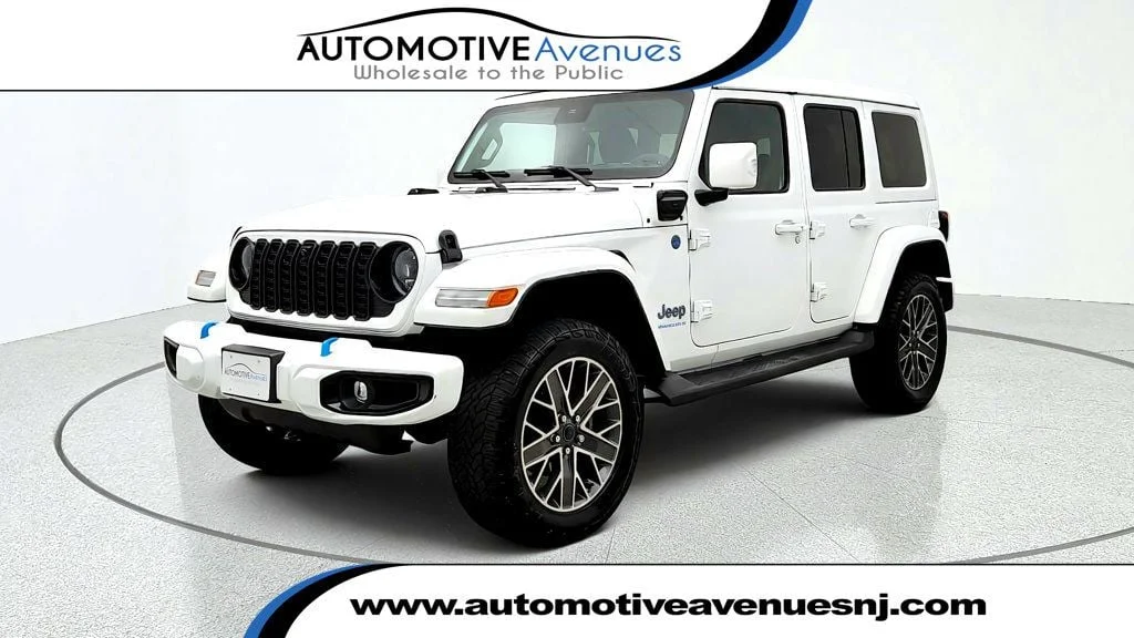 Used 2024 Bright White Clearcoat Jeep High Altitude 4x4 image 1