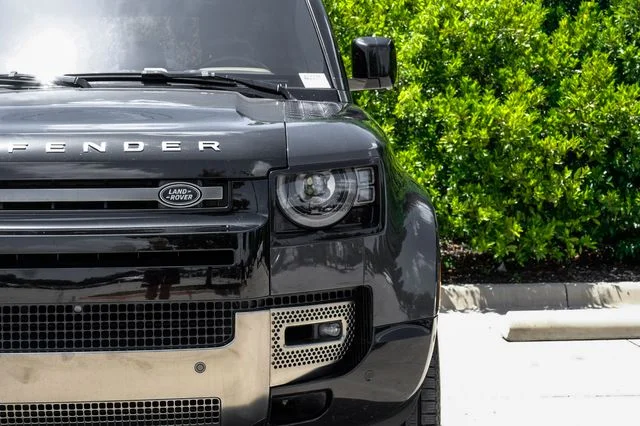 Used 2024 Santorini Black Metallic Land Rover X image 56