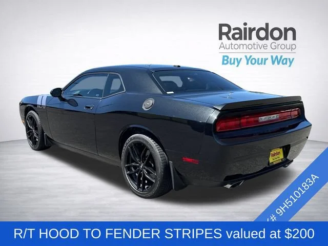 Used 2009 Brilliant Black Pearl Dodge R/T image 4