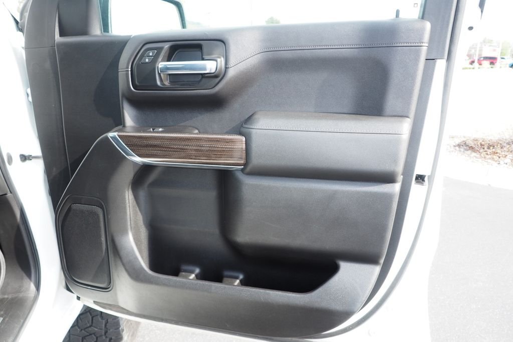 Used 2020 White Chevrolet LT Trail Boss image 21