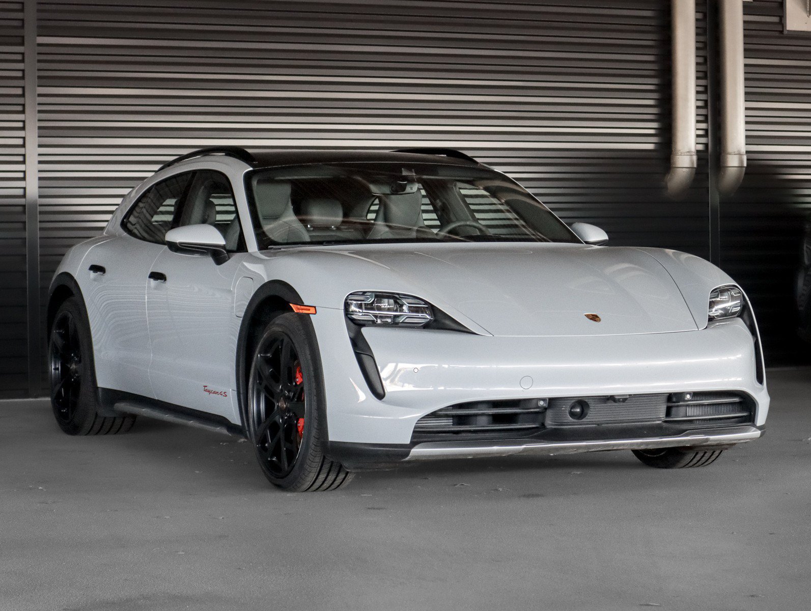 Certified Used 2023 Ice Grey Metallic Porsche 4S image 7