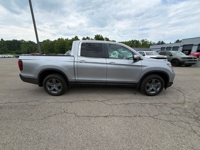 Used 2023 Lunar Silver Metallic Honda RTL image 8