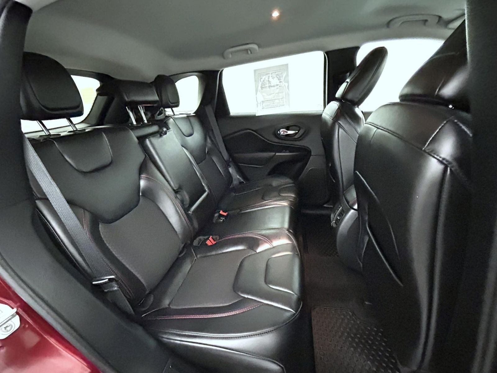 Used 2020 Red Jeep Trailhawk image 18