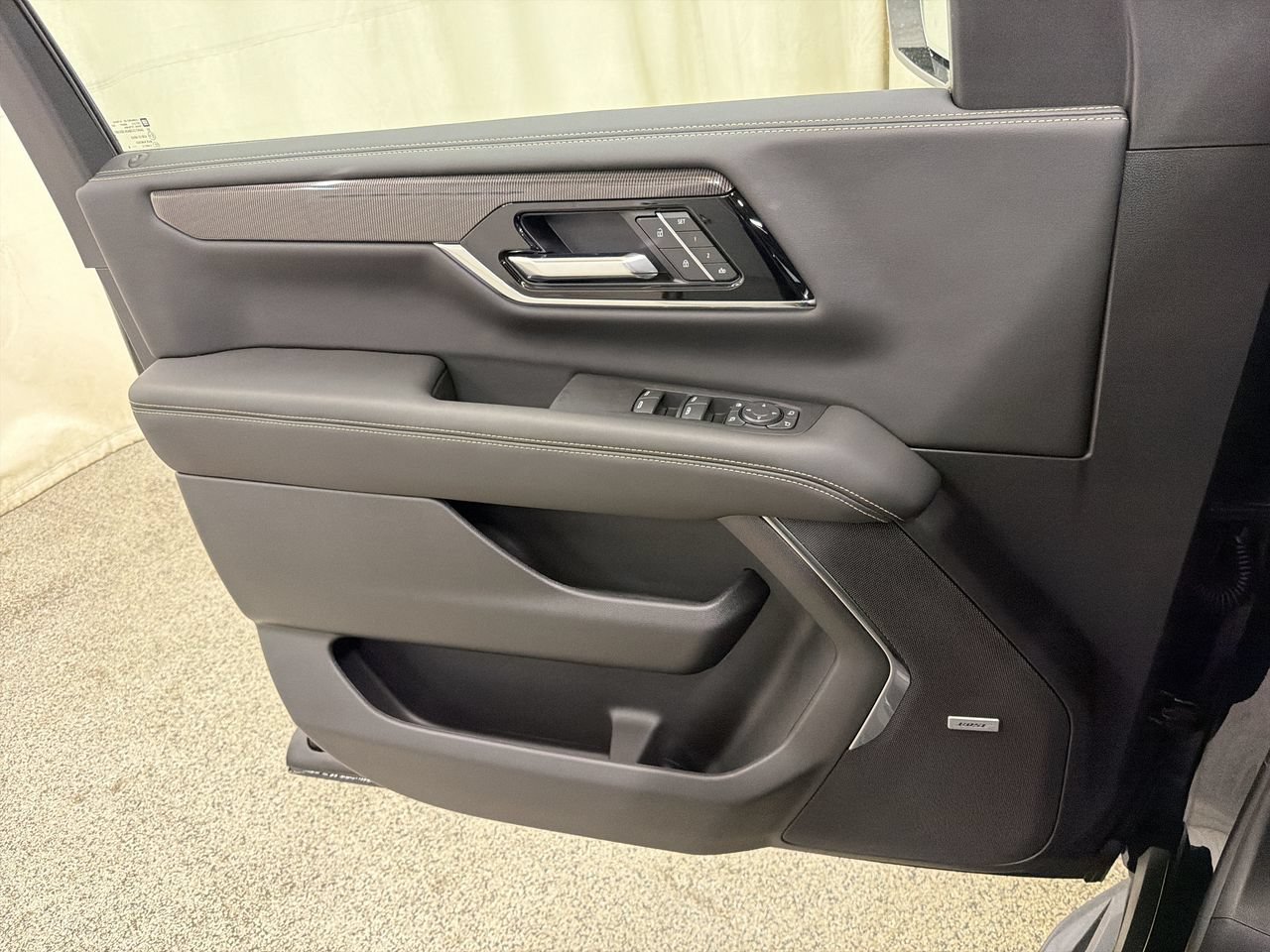 2026 GMC Yukon XL Elevation - Photo 17