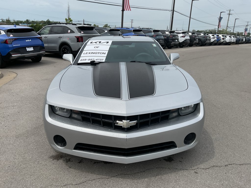 Used 2011 Silver Ice Metallic Chevrolet 1LS image 3