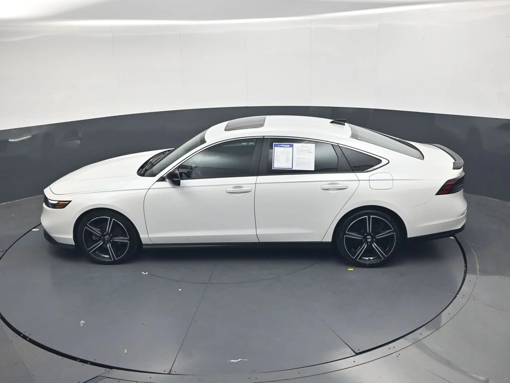 Used 2024 Platinum White Pearl Honda Sport image 36