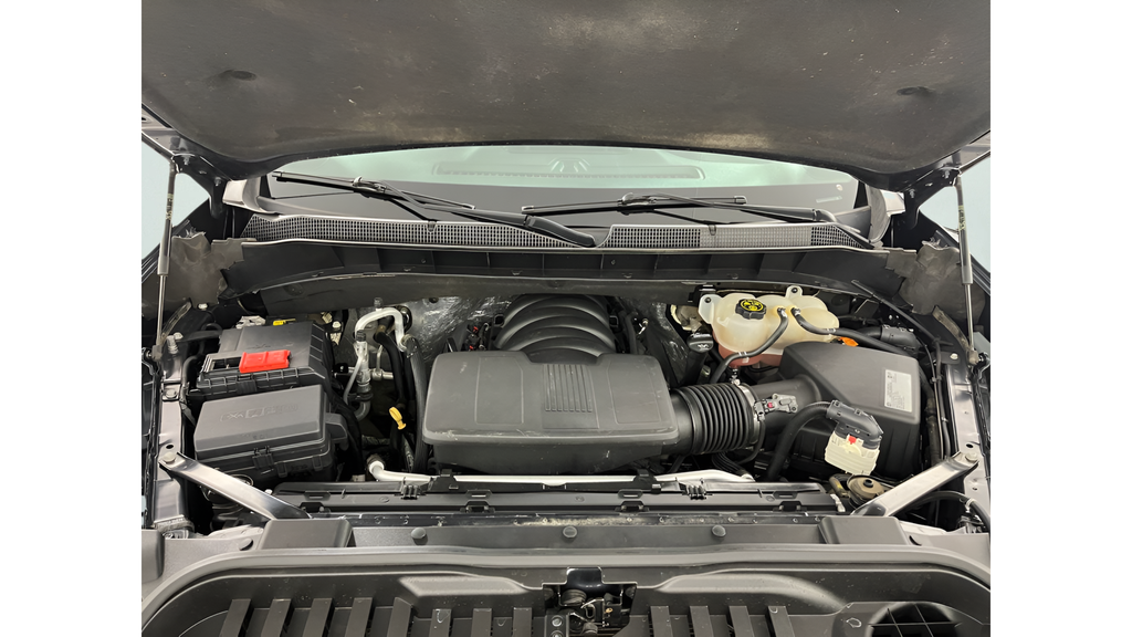 Used 2021 Gray Chevrolet LT image 19