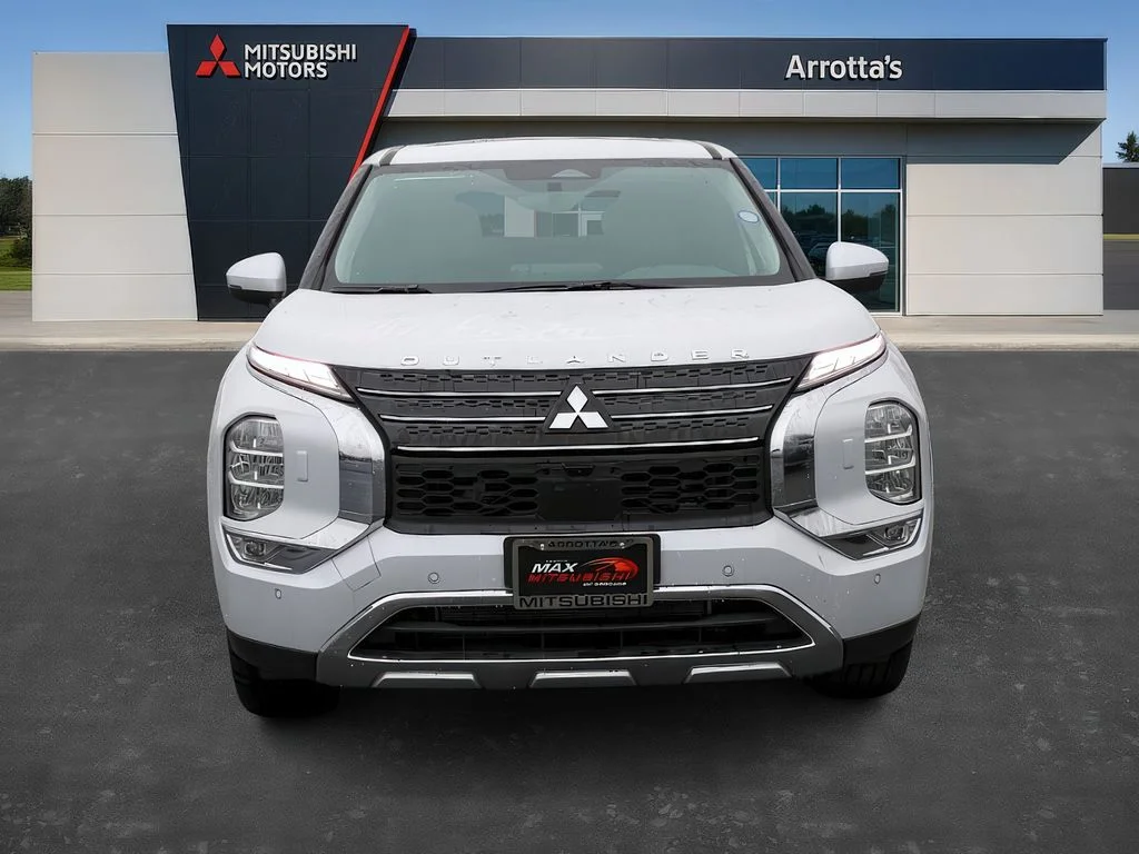 New 2025 White Diamond Mitsubishi SE image 2