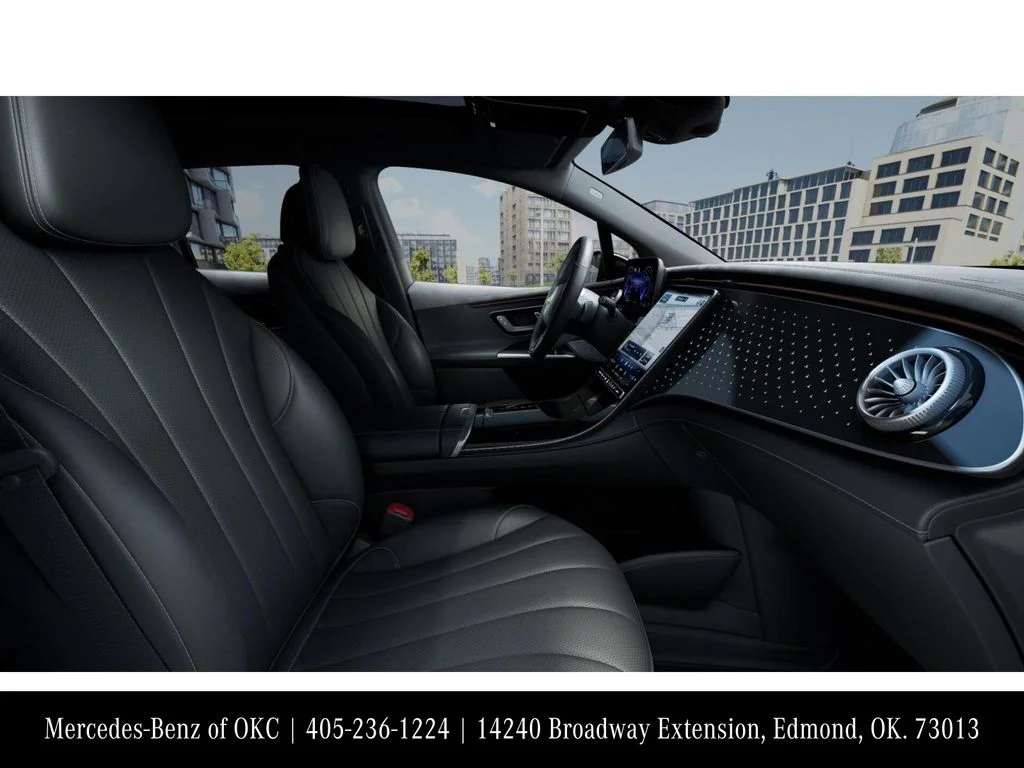 New 2026 Black Mercedes-Benz 320 SUV image 4