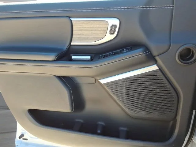 Used 2025  Ford Platinum image 14