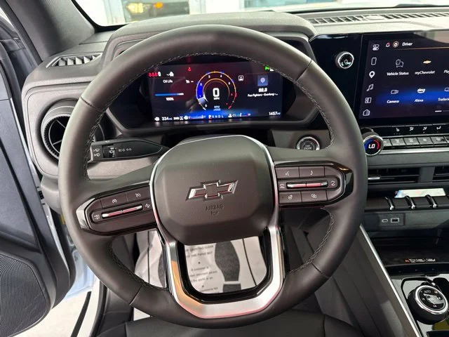Used 2025 White Chevrolet Trail Boss image 23