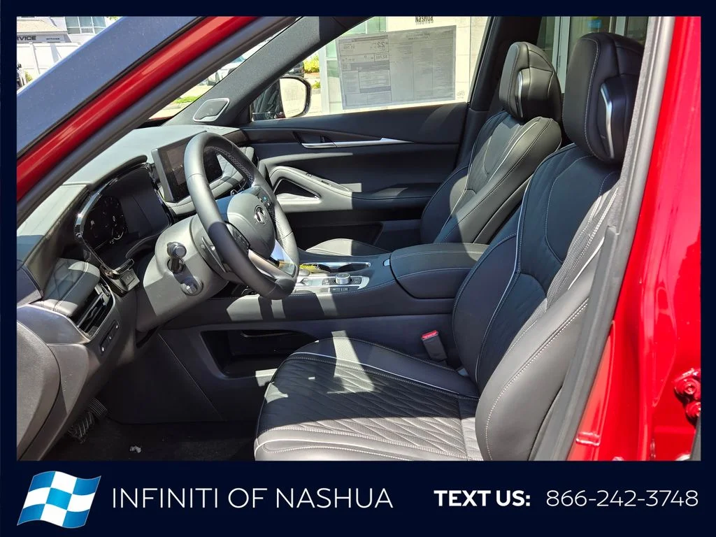 New 2027 2T SUN RED INFINITI Autograph AWD image 3