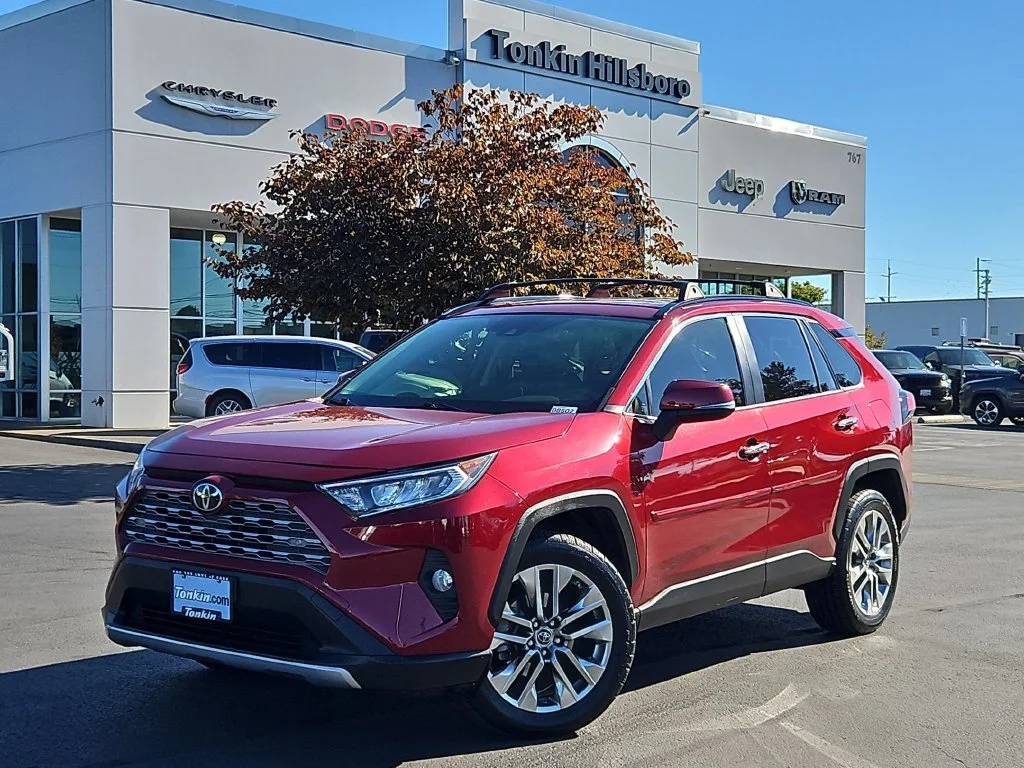 Used 2019 Pearl Toyota Limited image 2