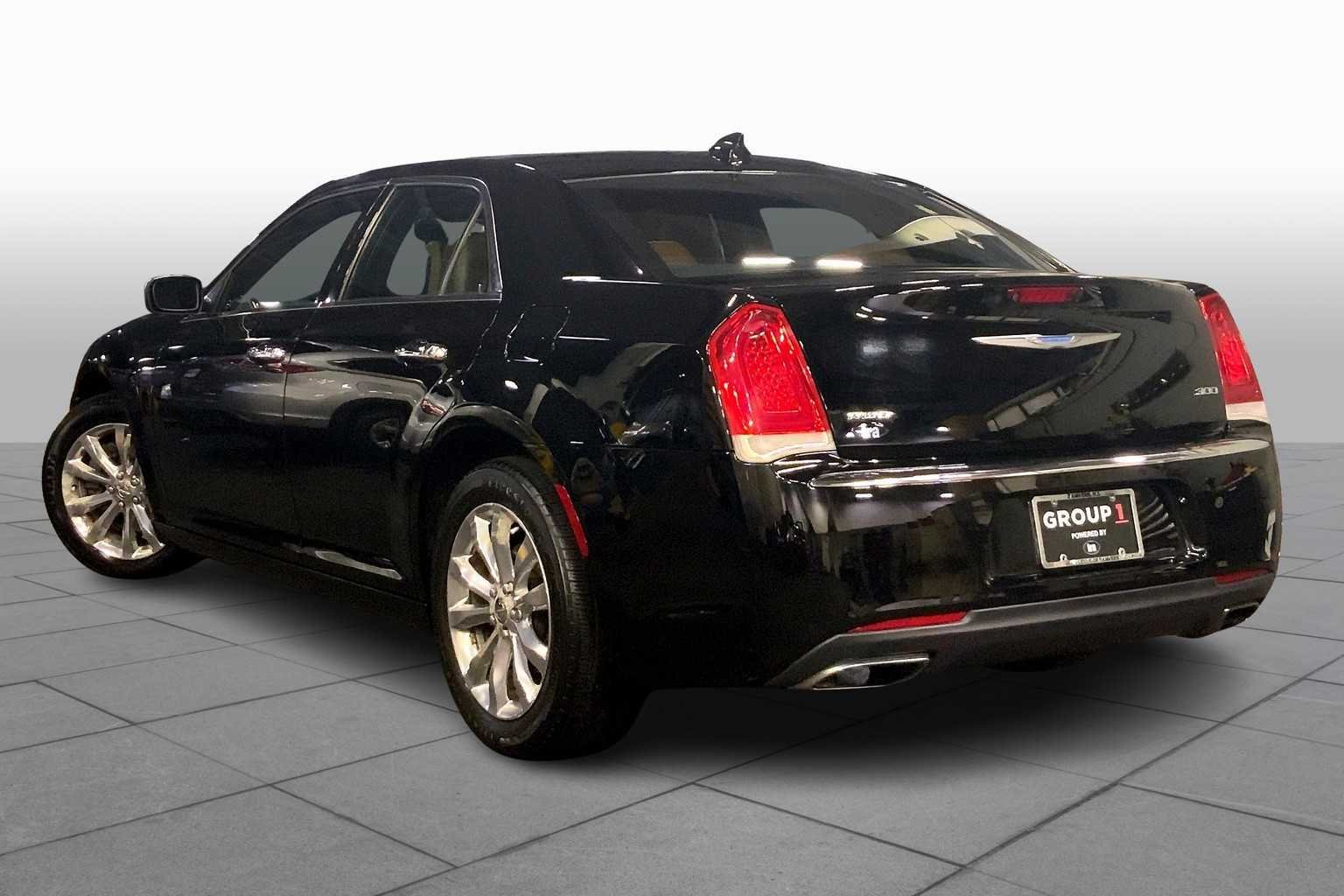 Used 2018 Gloss Black Chrysler Limited image 12