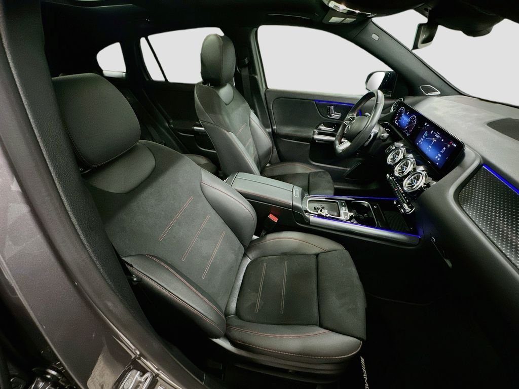 Used 2025 Gray Mercedes-Benz GLA 250 image 28