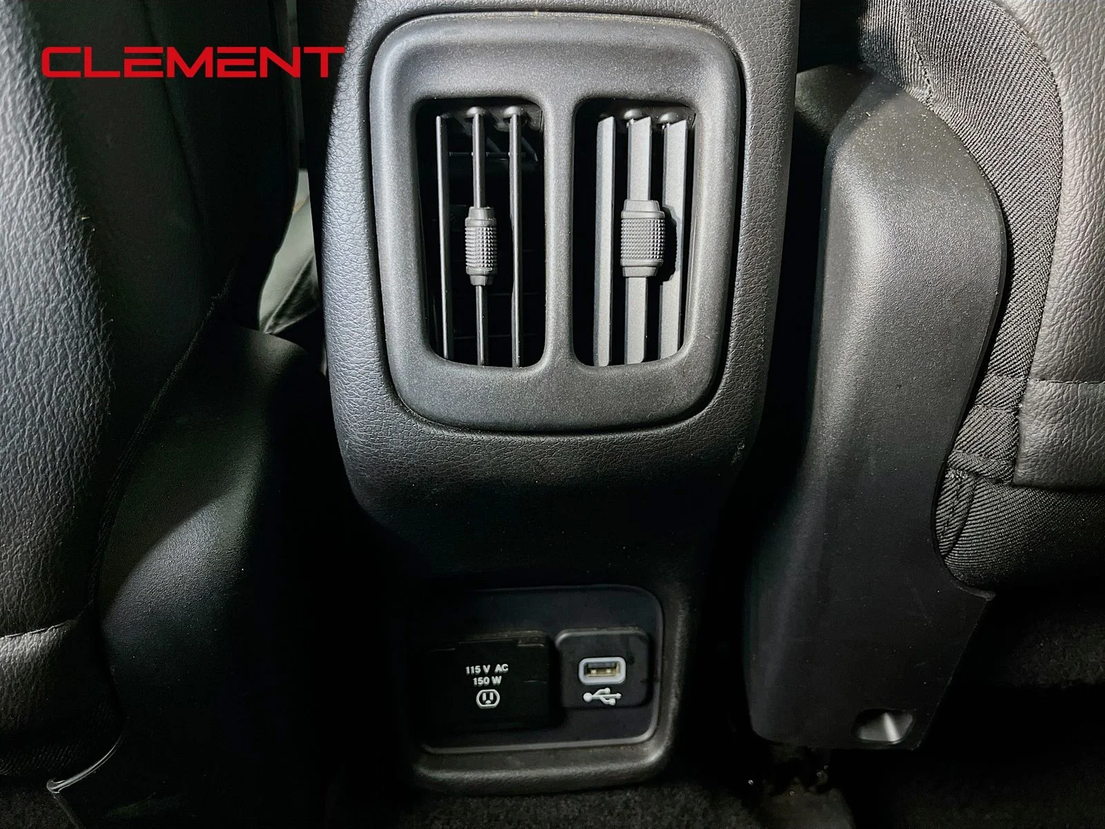 Used 2019 Blue Jeep Limited image 32