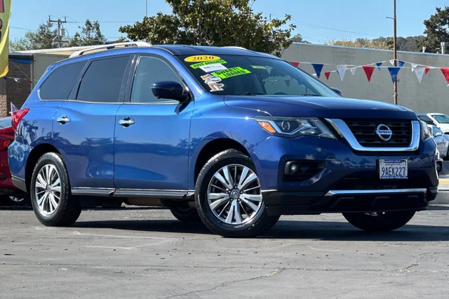 2020 Nissan Pathfinder SL