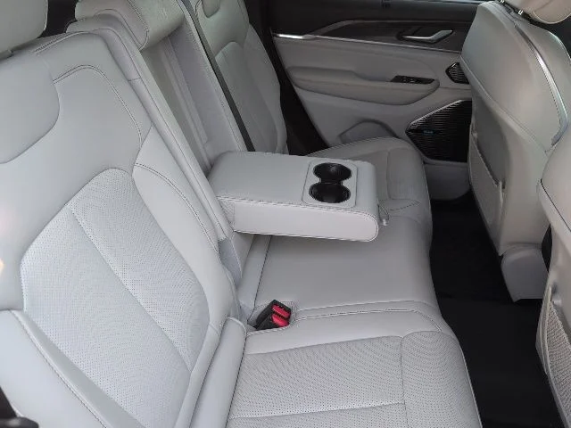 Used 2023 Gray Jeep Overland image 16