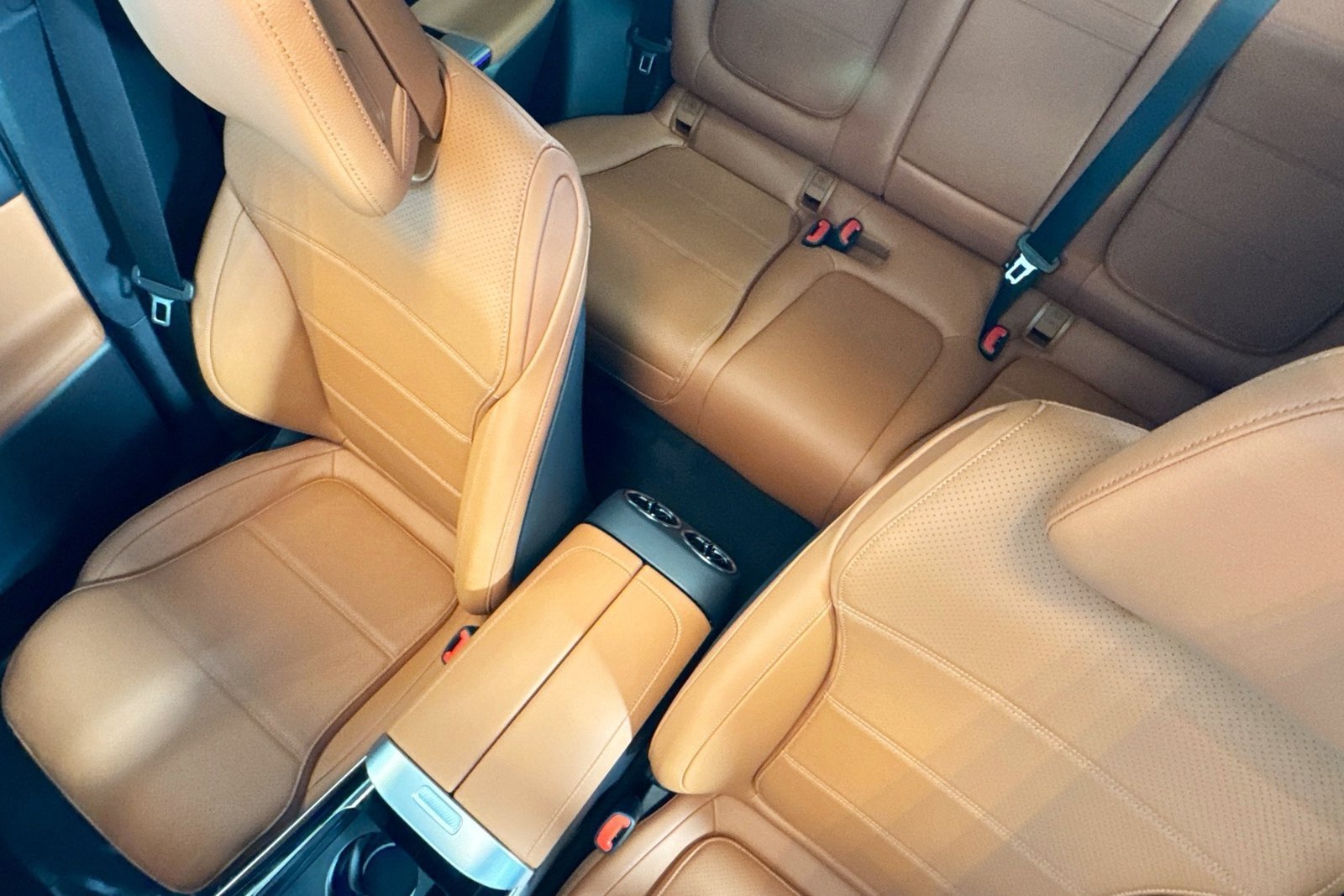 New 2026 Graphite Grey Metallic Mercedes-Benz GLC 300 image 19