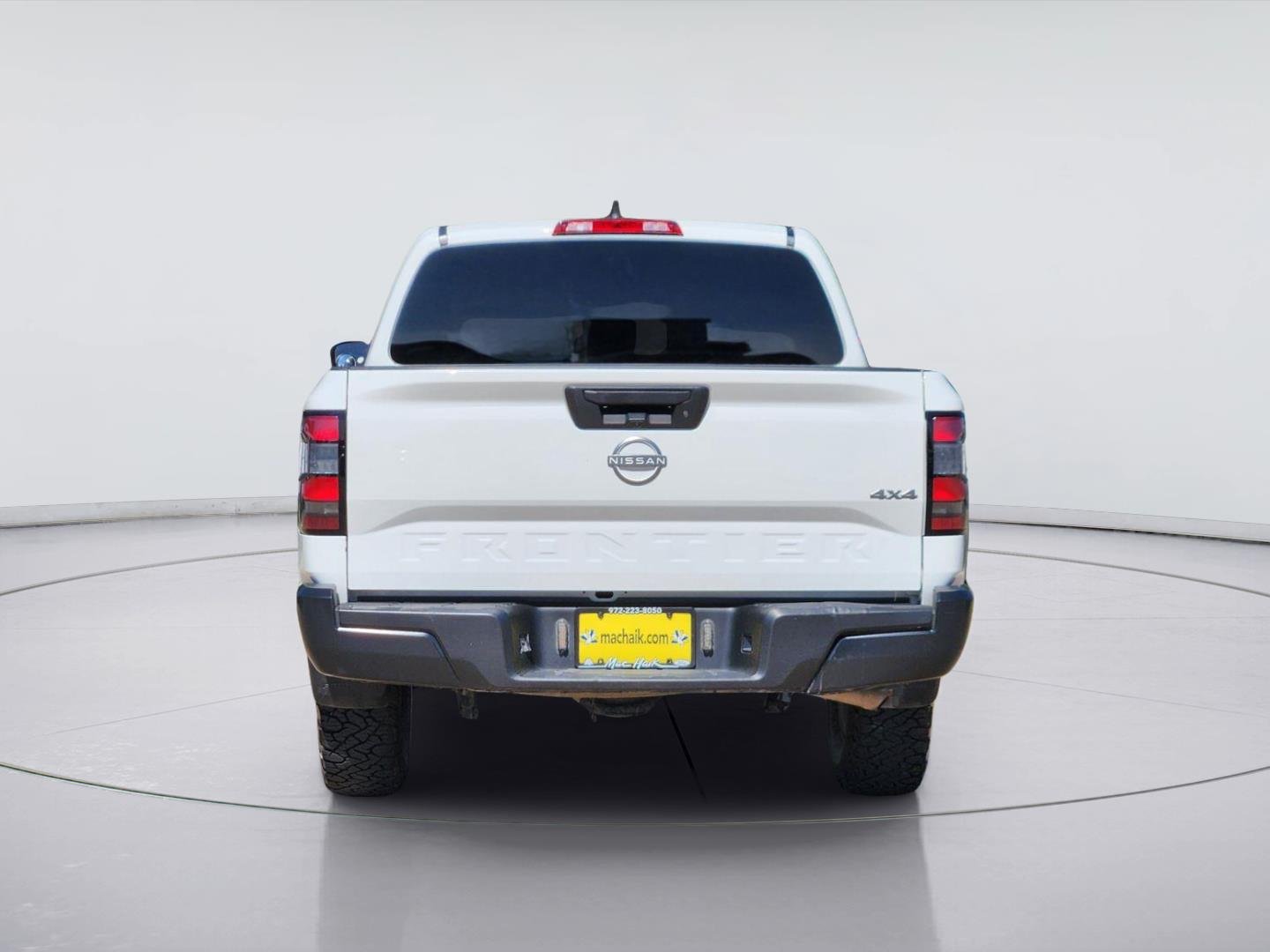 Used 2024 Glacier White Nissan S image 5