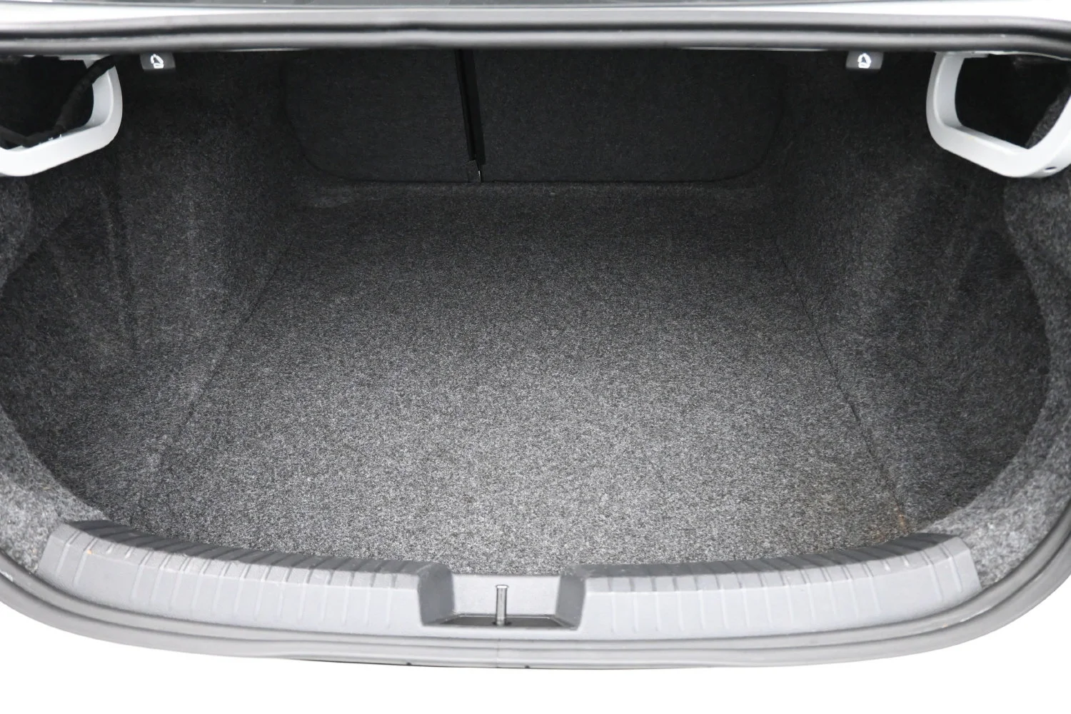 Used 2025 White Volkswagen Sport image 23