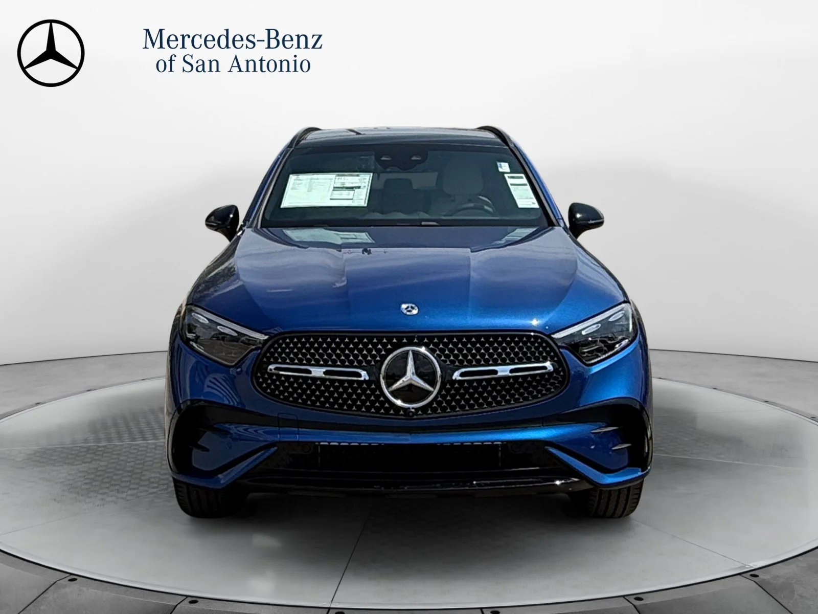 New 2027 Blue Mercedes-Benz GLC 300 image 2