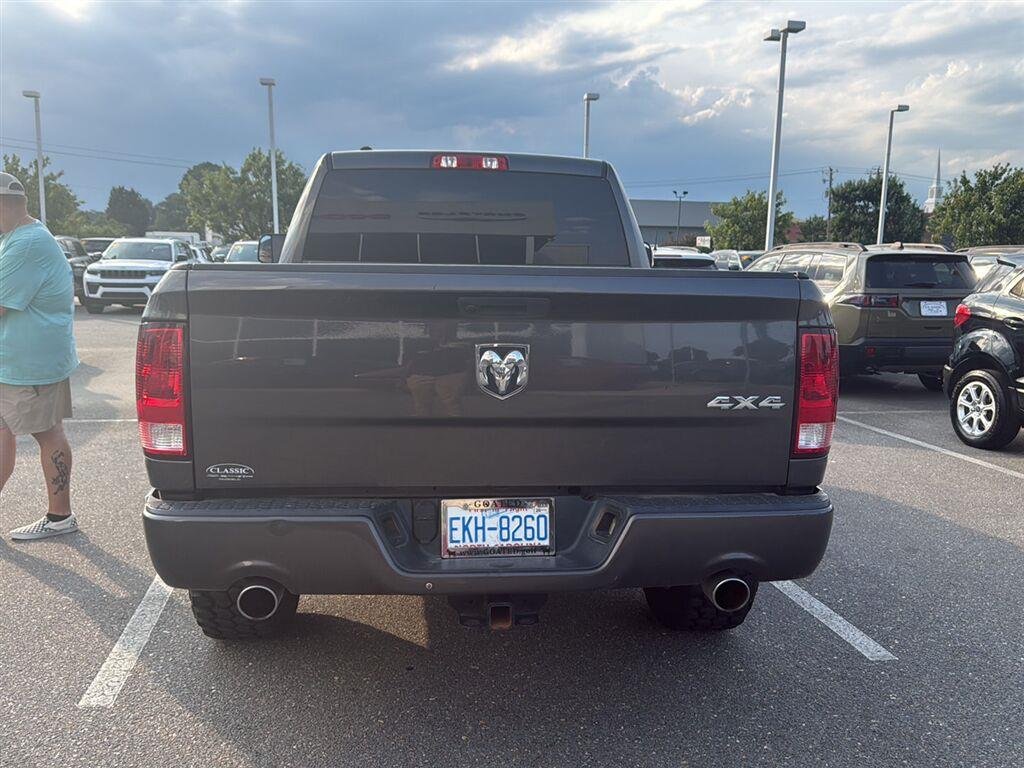 Used 2019 Granite Crystal Metallic Clearcoat Ram Express image 7