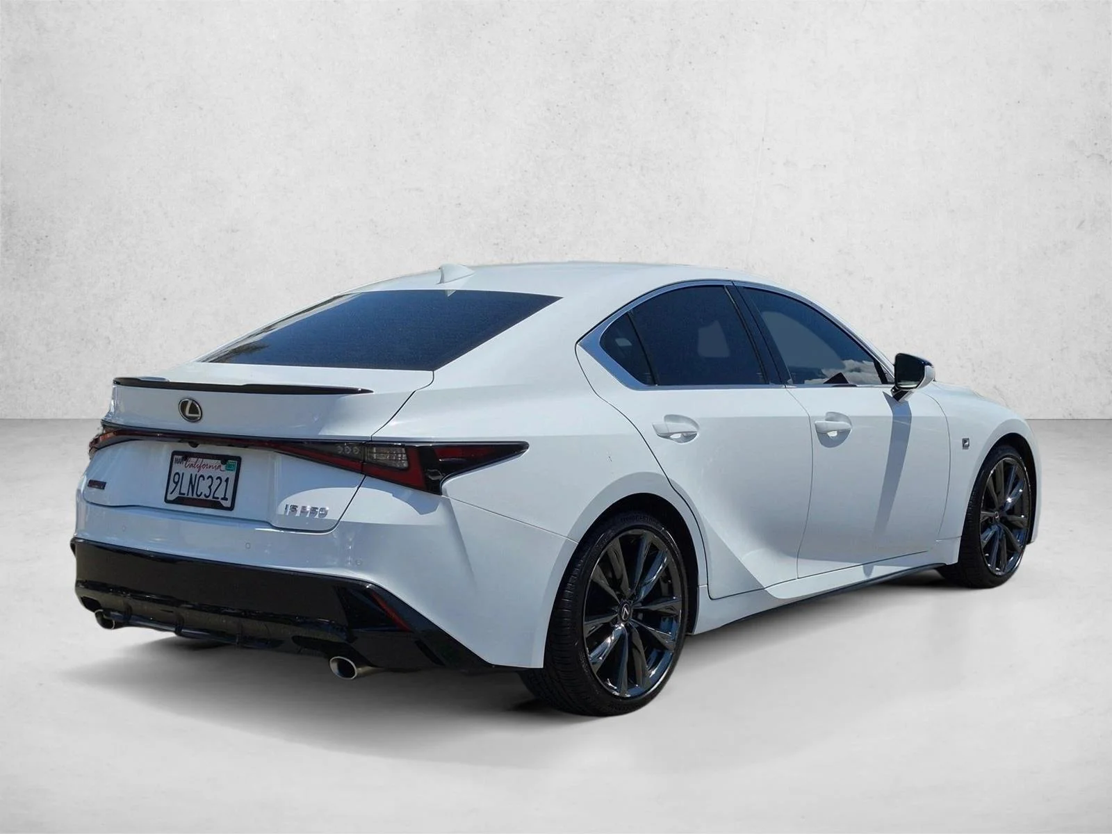 Certified Used 2024 Ultra White Lexus F SPORT image 5