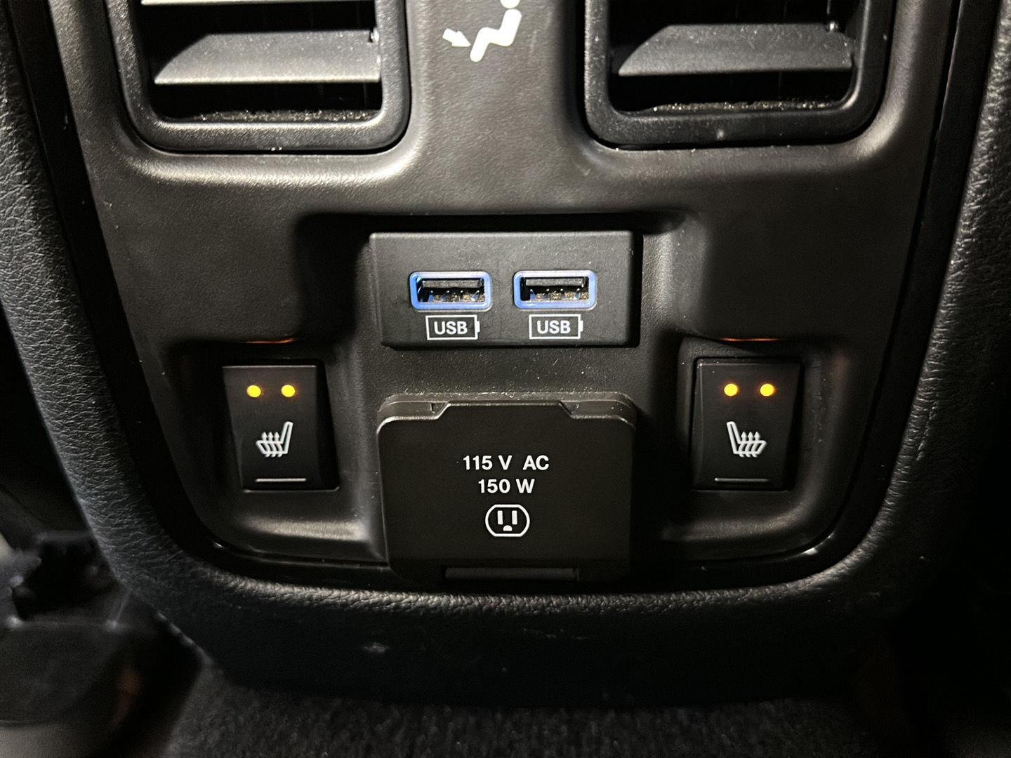 Used 2025 Vapour Grey Dodge R/T image 31