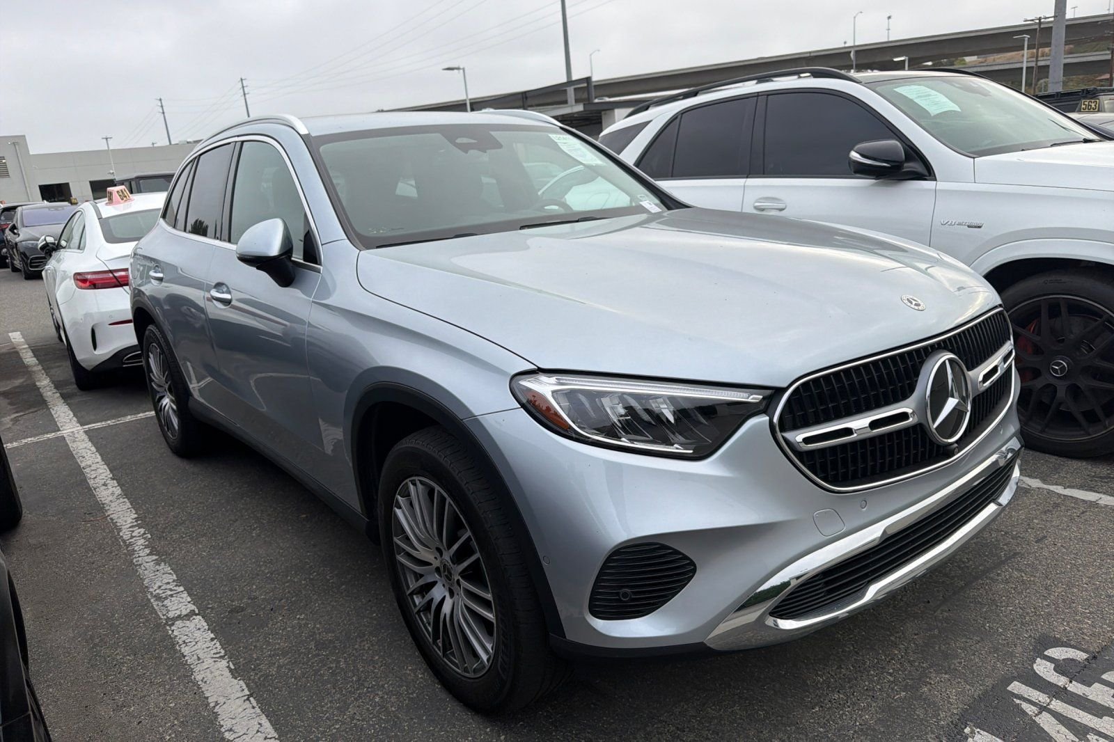 Used 2023 Silver Mercedes-Benz GLC 300 image 5