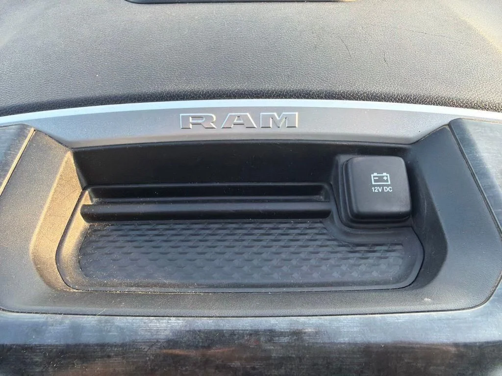 Used 2022 White Ram Big Horn image 41