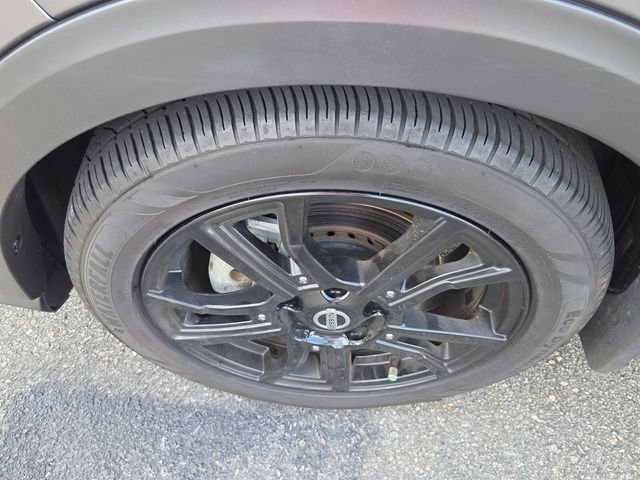 Used 2024 Gray Nissan SR image 17
