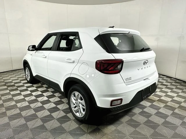 New 2026 Hyundai VENUE SE