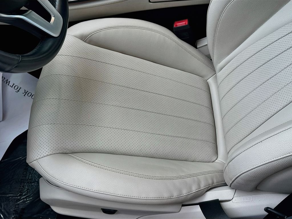 Used 2020 White Mercedes-Benz E 450 image 21