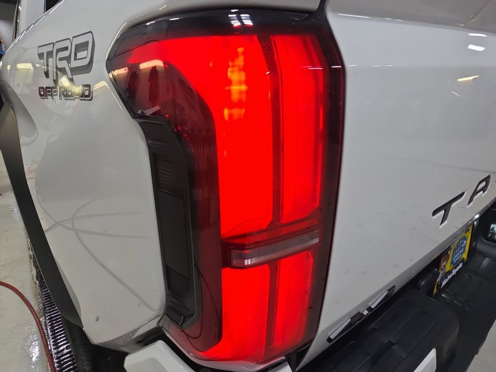 2025 Toyota Tacoma TRD Off Road - Photo 36