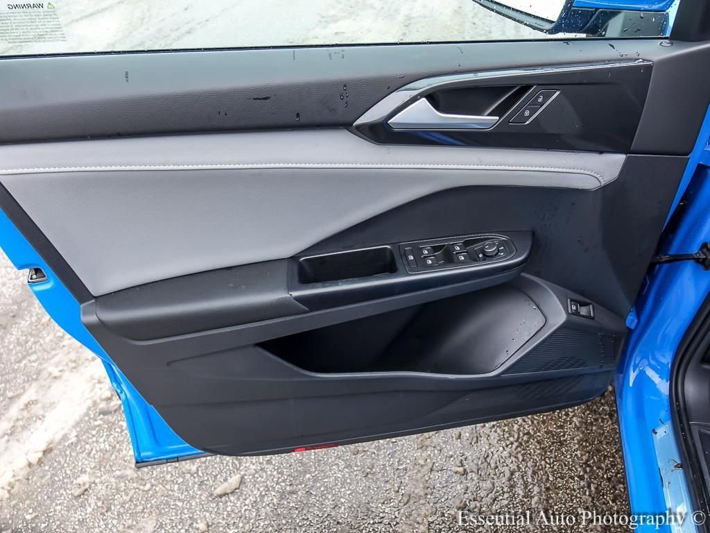 2023 VOLKSWAGEN TAOS - Image 22