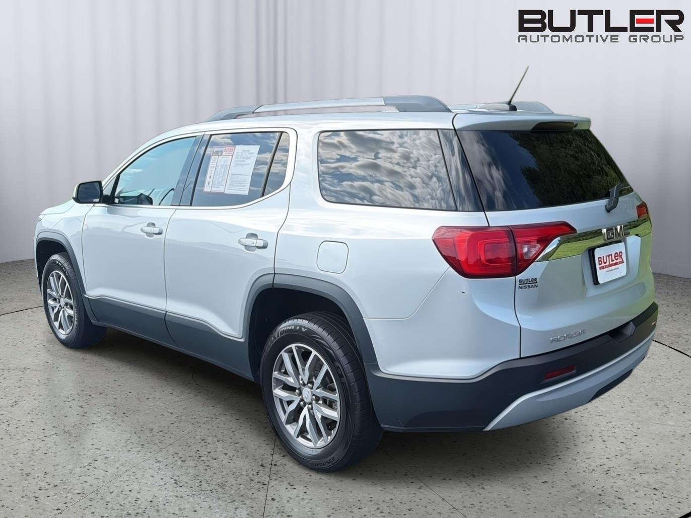 Used 2019 Quicksilver Metallic GMC SLE image 4