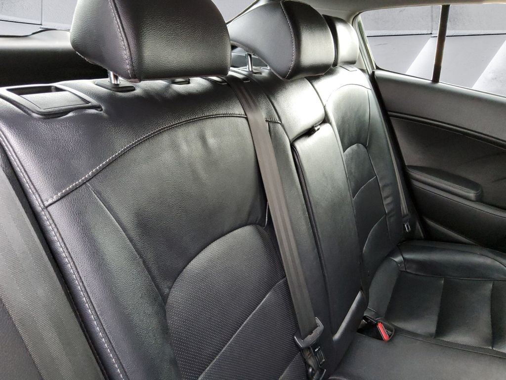 Used 2017 Black Kia EX image 16