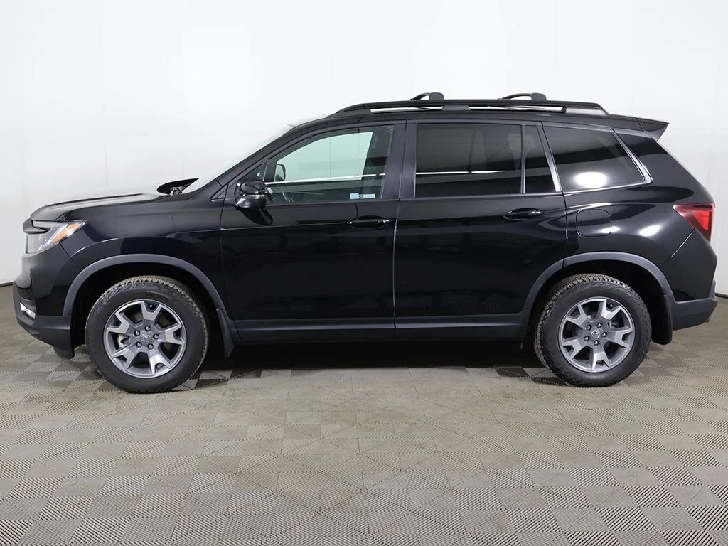 Used 2023 Crystal Black Pearl Honda TrailSport image 19