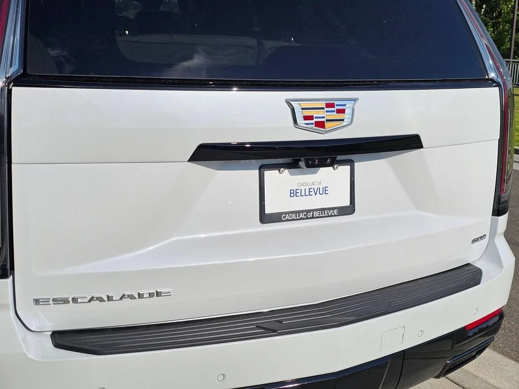 New 2026 Vibrant White Tricoat Cadillac Platinum Sport image 15