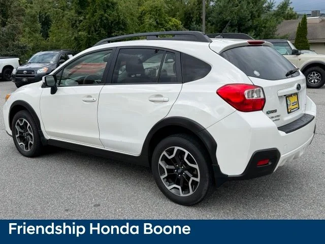 Used 2016 White Subaru 2.0i Premium image 7
