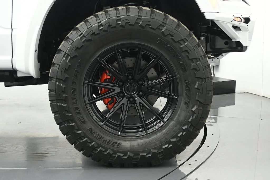 New 2026 Oxford White Ford Raptor image 27