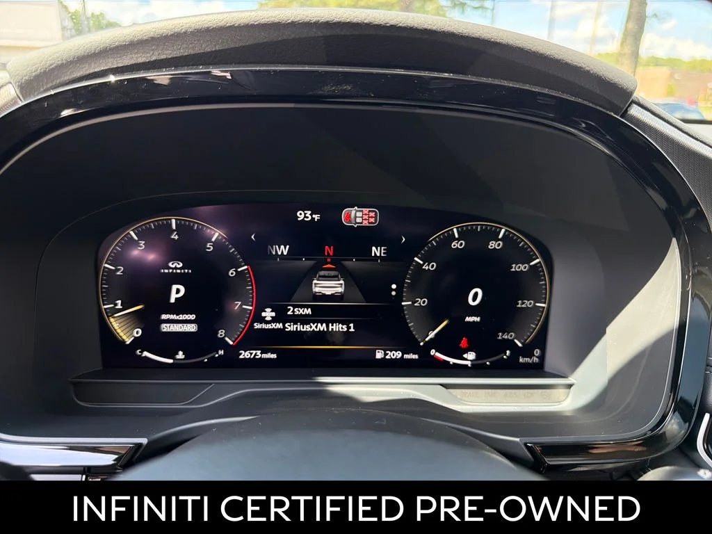 Certified Used 2026 Radiant White INFINITI LUXE image 4