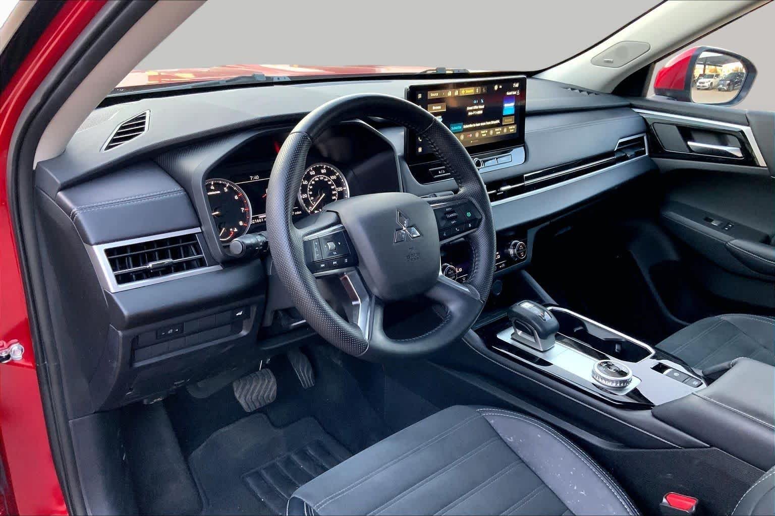 Used 2025 Red Diamond Mitsubishi SE image 17