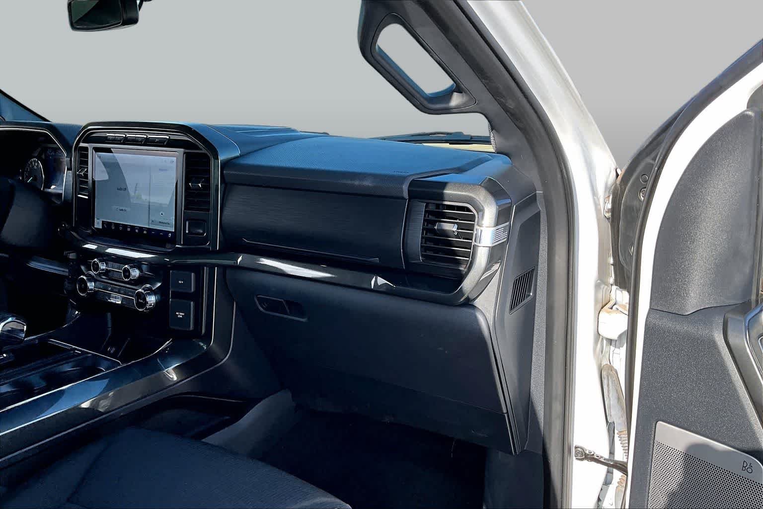 2023 Ford F-150 XLT - Photo 17