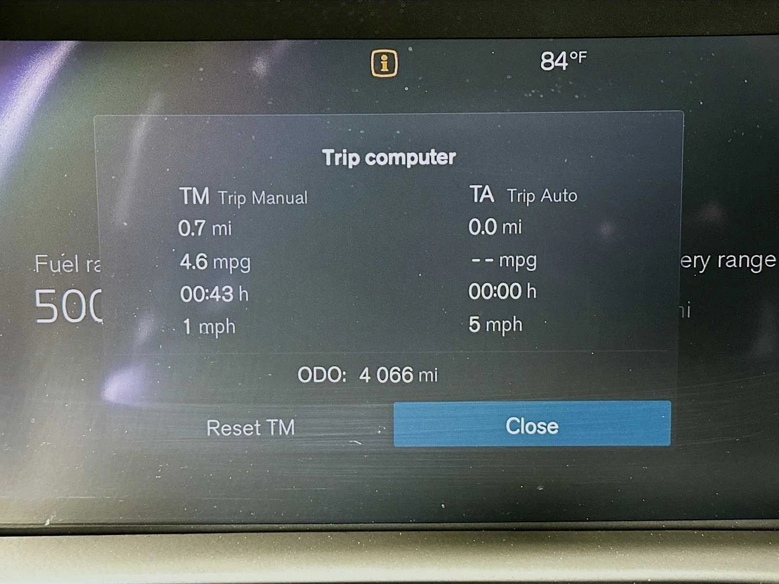 Certified Used 2025 Vapour Grey Volvo Plus image 12