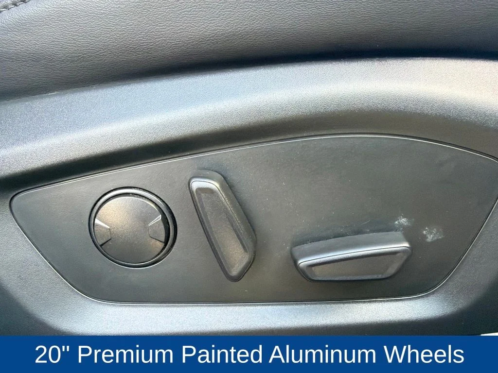 Used 2024 Gray Metallic Ford XLT image 15