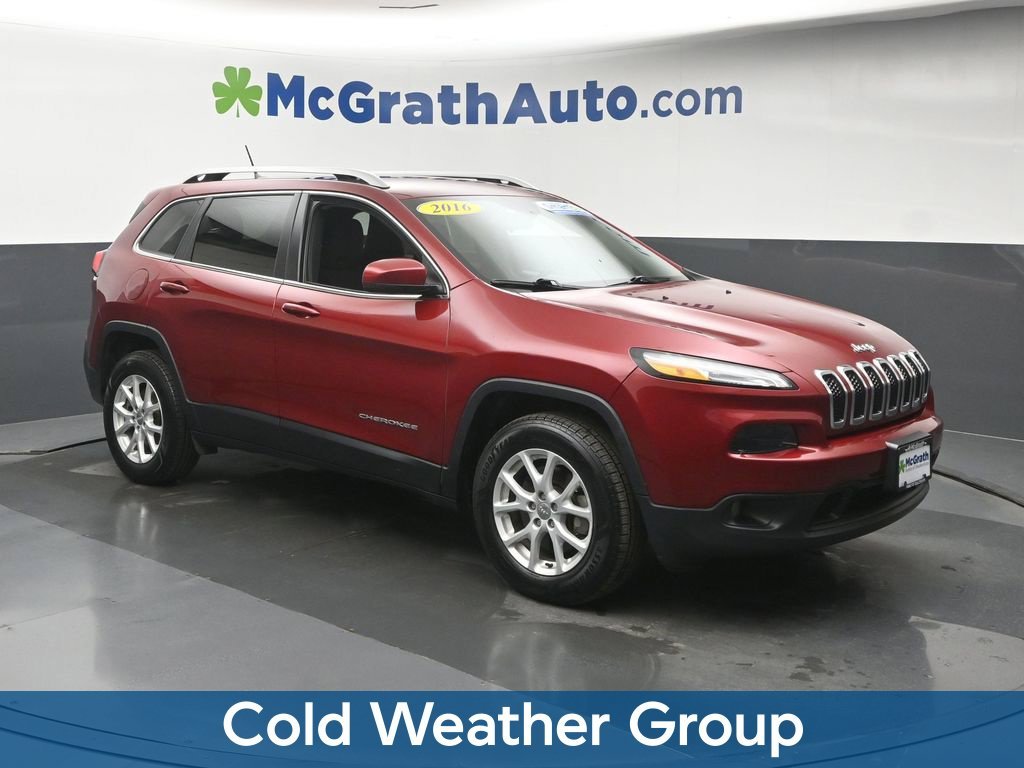 Used 2016 Jeep Cherokee Latitude with VIN 1C4PJMCB9GW327679 for sale in Cedar Rapids, IA